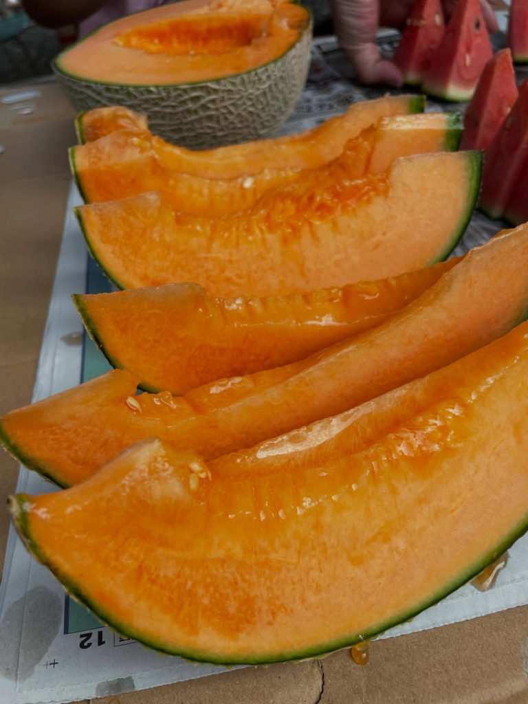 岸田農園メロン!!地元上川町へ給食提供しました✨